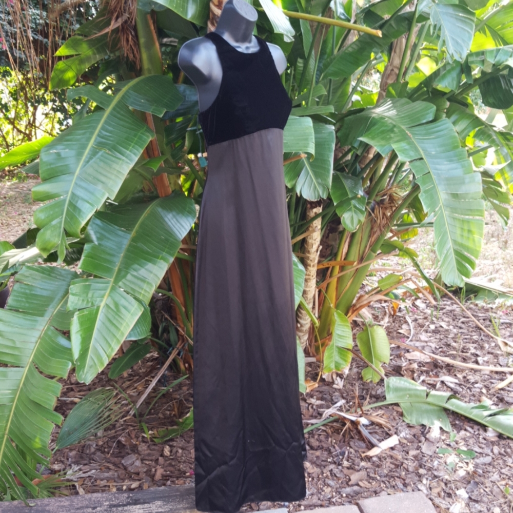 Lord and Taylor Vintage velvet formal with bows